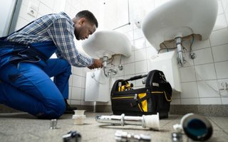 Servicio de fontanería profesional y reparaciones