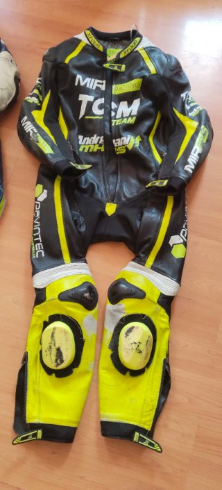 Mono de moto infantil