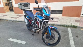 Honda Africa Twin 1100 Adventure Azul/Roja