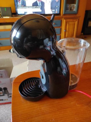 Cafetera Dolce Gusto Krups Negra
