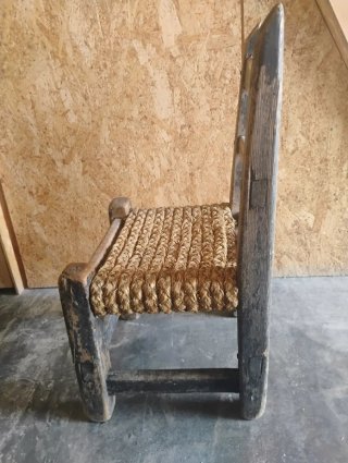 Silla antigua masía siglo XVIII