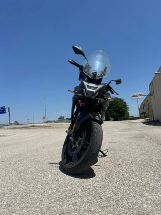 Moto Voge 300DS Negra