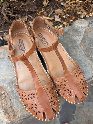 Sandalias Pikolinos Piel Marrón T-Strap