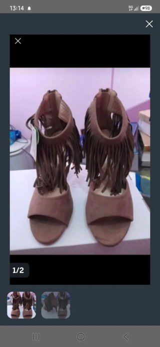 Sandalias de tacón con flecos