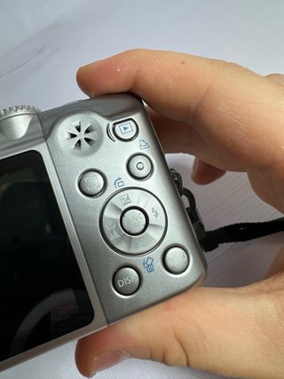 Canon poweshot A1100 is fotocamera digitale