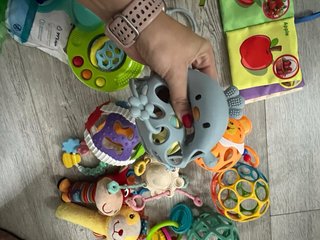 Lote Juguetes Bebé: Sonajeros y Peluches