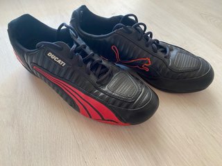 Zapatillas Puma Ducati Negras y Rojas