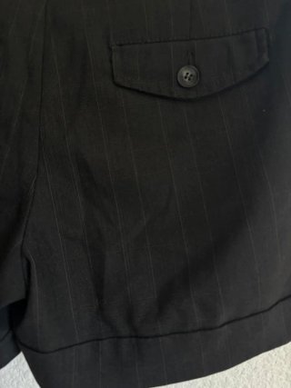 Pantalón corto Mango gris