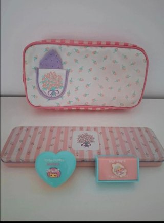 Estuche y neceser infantil con flores