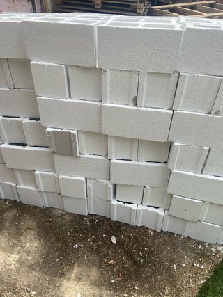 Bloques de hormigón blancos
