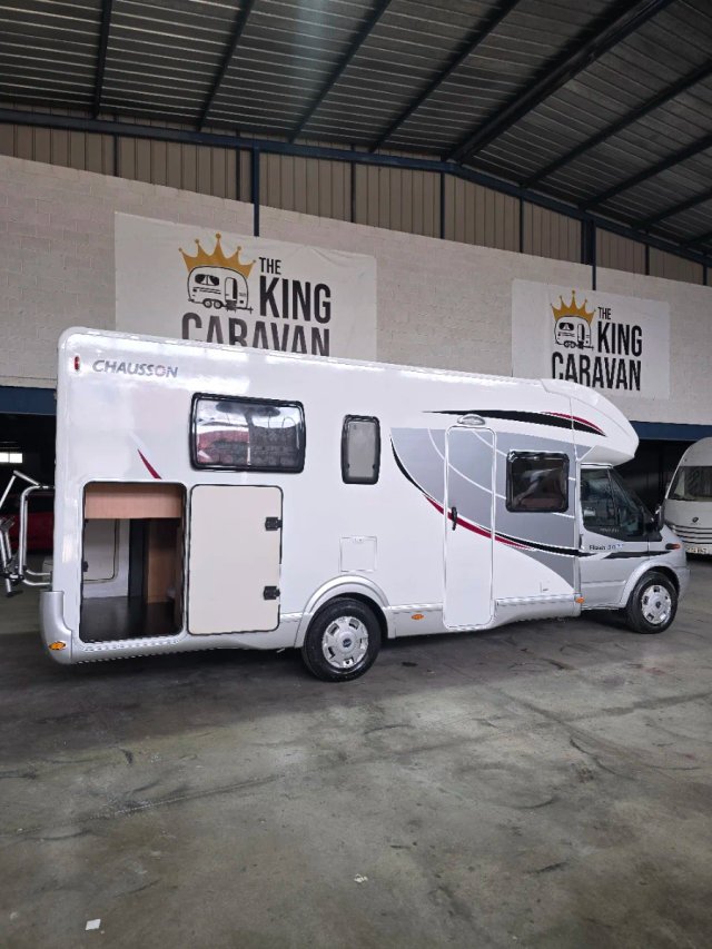 Ford Chausson Cama Isla y basculante 46000km 2012