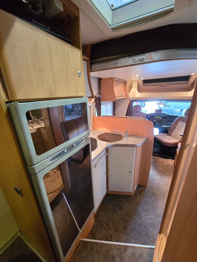 Ford Chausson Cama Isla y basculante 46000km 2012