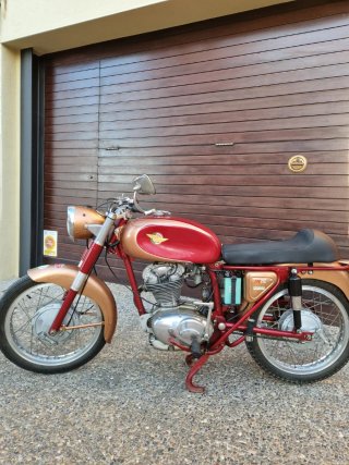 Ducati 175 TS restaurada - Motor en rodaje