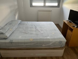 Se alquila habitación  en alovera