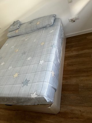 Se alquila habitación  en alovera