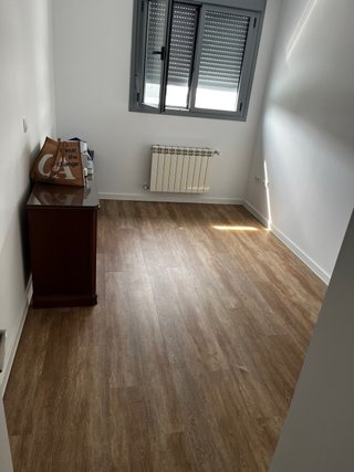 Se alquila habitación  en alovera