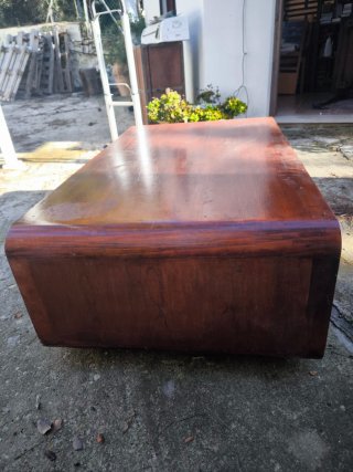 Mesa de centro de madera