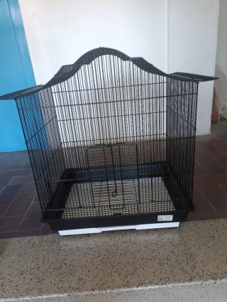 Jaula mediana para pájaros