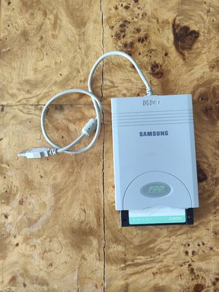 Disquetera Externa USB Samsung 3.5