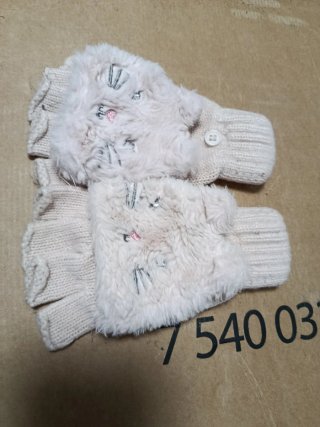 Guantes - Manoplas de lana con cara de gato.