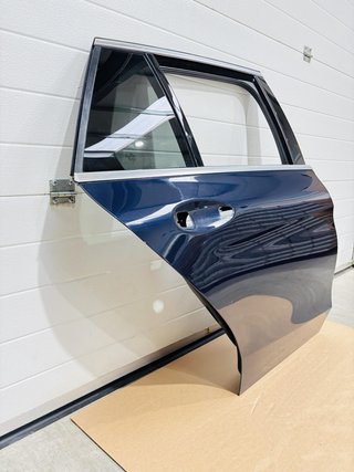 Puerta trasera derecha Mercedes-Benz Clase C S205 2014-2018 A2057320410