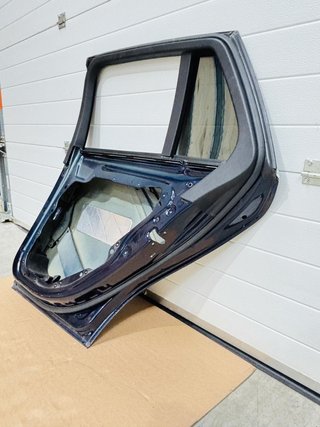 Puerta trasera derecha Mercedes-Benz Clase C S205 2014-2018 A2057320410