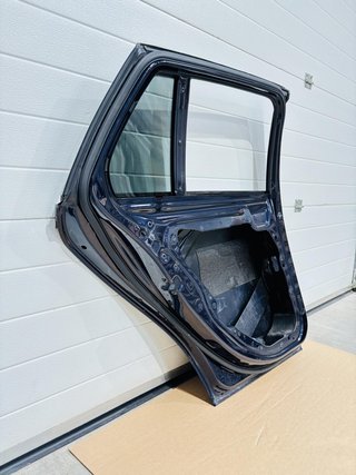 Puerta trasera izquierda Mercedes-Benz Clase C S205 2014-2018 A2057320310