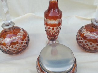 Juego de tocador antiguo