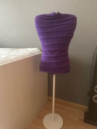 Maniquí Torso Ropa Soporte Morado