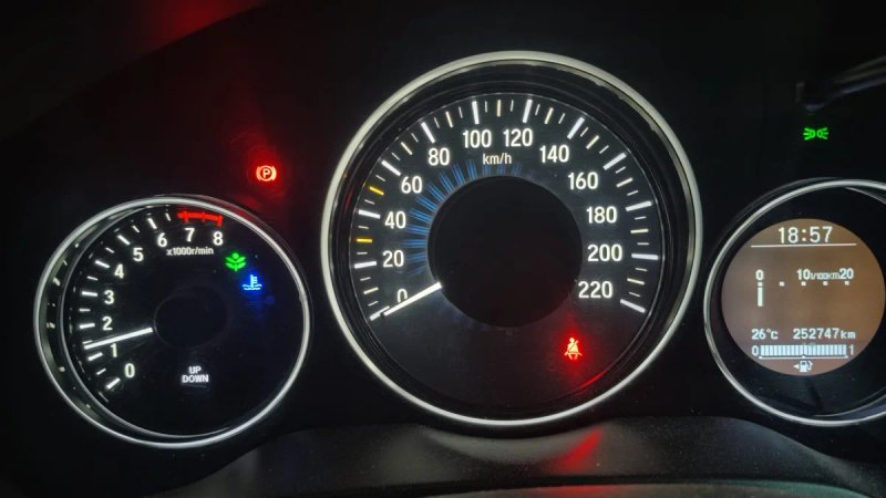 Honda HR-V 2015 - foto 1