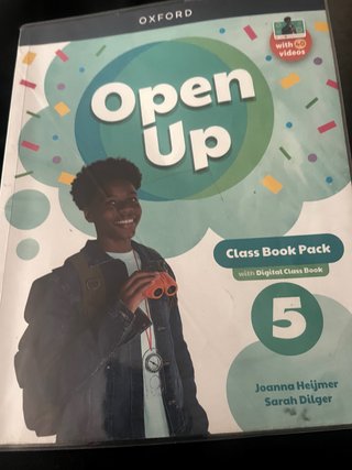 Open Up 5 Course Book (Spain)