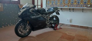 Ducati 749 Superbike Negra y Blanca