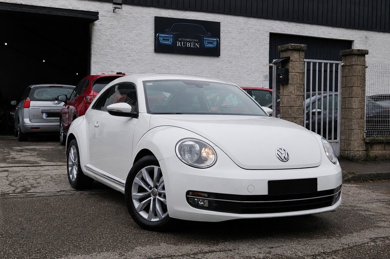 Volkswagen Beetle 1.6 TDI 105cv Design - foto 1