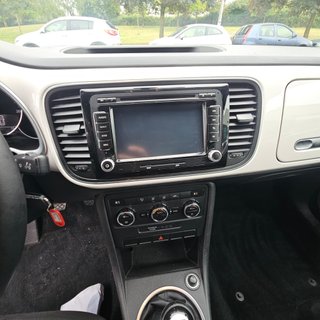 Volkswagen Beetle 1.6 TDI 105cv Design