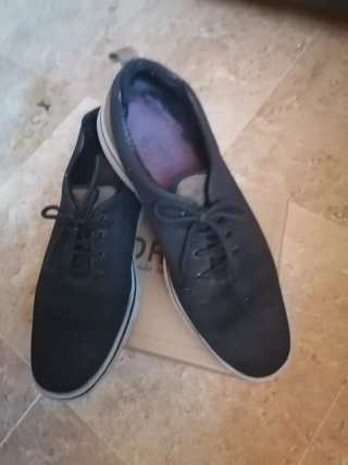 Zapatos tipo bambas talla 45