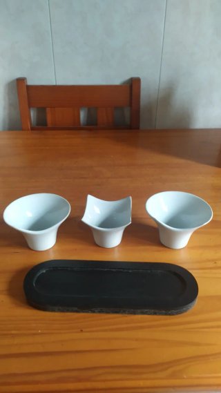 Set 3 cuencos aperitivos + bandeja
