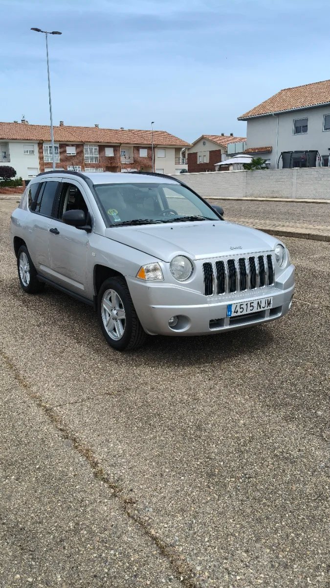Jeep Compass 2010 - foto 1