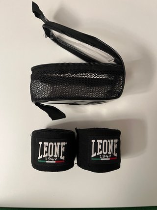 Pack Guantes Boxeo Leone y Vendas Leone