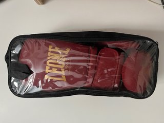 Pack Guantes Boxeo Leone y Vendas Leone
