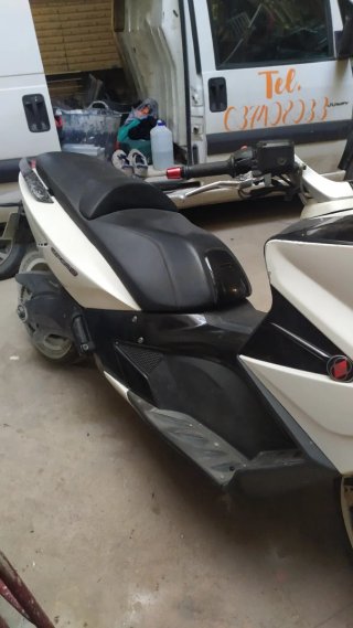 Gilera GP800 Maxi Scooter Automática
