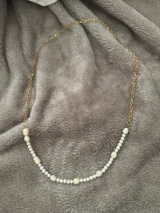 Collana acciaio e perle di fiume oro bianco
