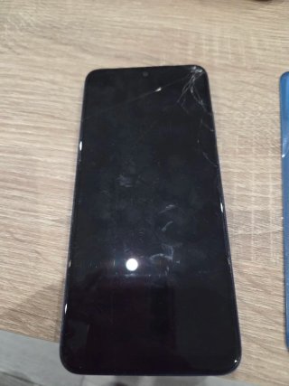 Xiaomi Redmi Note 11 Pantallas Delantera y Trasera