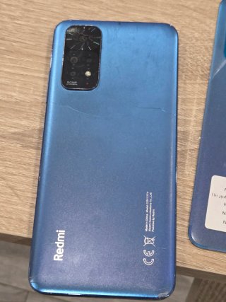 Xiaomi Redmi Note 11 Pantallas Delantera y Trasera