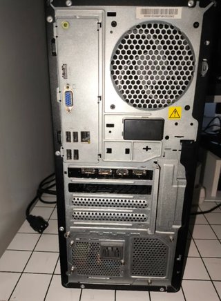 PC Gamer Lenovo i5 12400f RX 6600 16GB