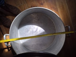 Olla grande de aluminio con tapa