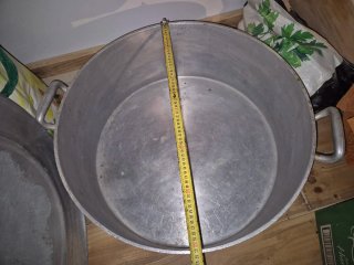 Olla grande de aluminio con tapa