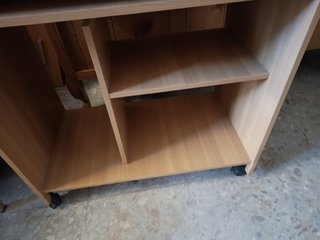 Mueble de estudio de madera
