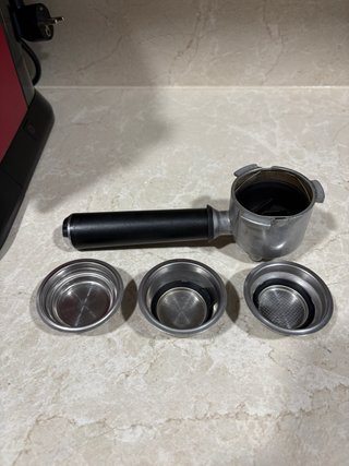 Set Cafetera DeLonghi Roja