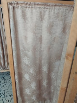Biombo separador de ambientes madera y tela