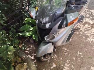 Suzuki Burgman 650 año 2005 (PIEZAS O RESTAURACIÓN
